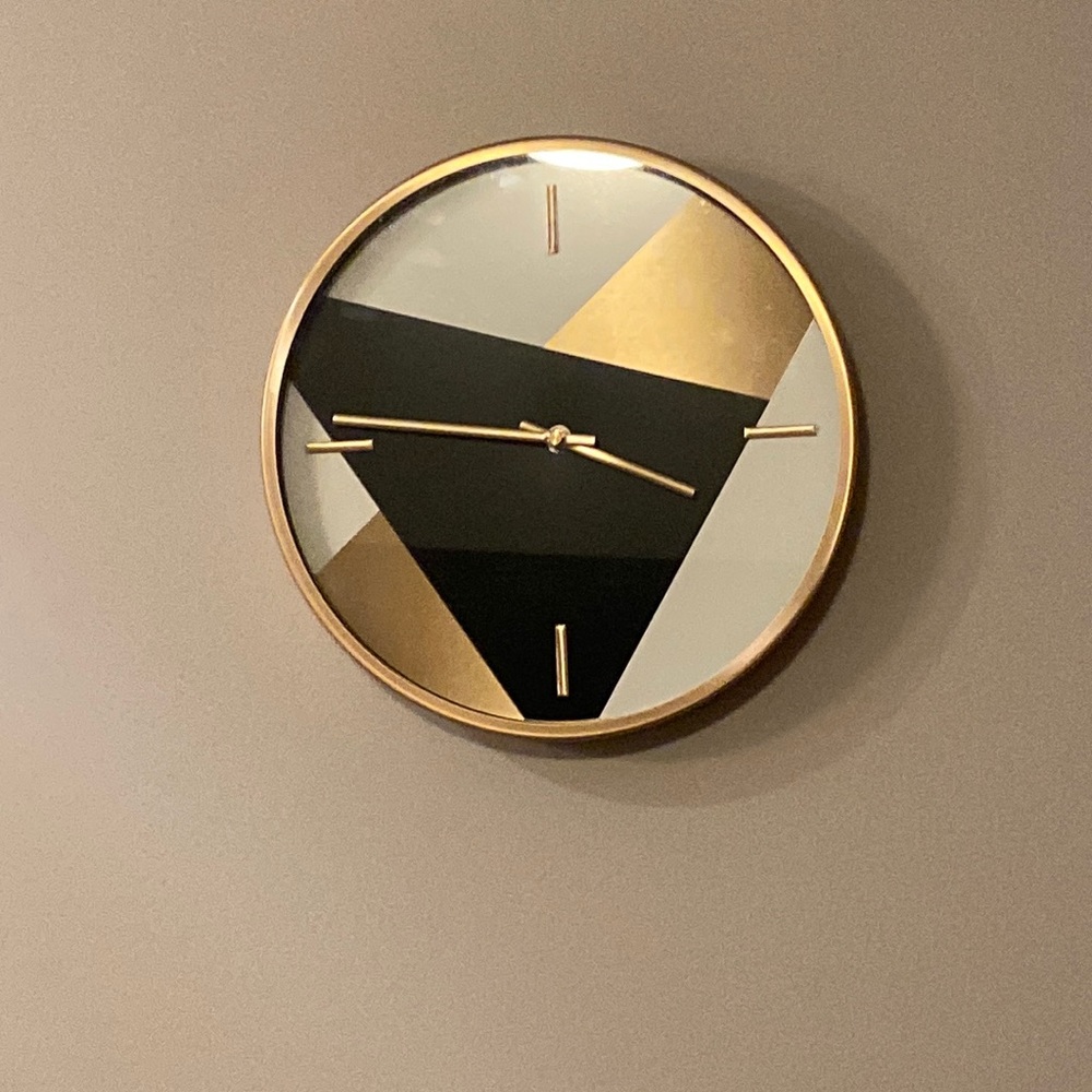 Geometric modern clock